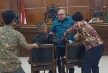 Belajar dari Kasus Ricuh Saat Sidang: Pentingnya Mengelola Amarah dengan Bijak