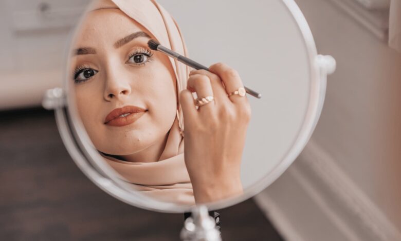 Inspirasi Makeup Lebaran 2025: Glowing Natural Hingga Berkilau Maksimal!