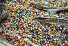 Jajanan 'Alami' Favorit Bocah Ini Ternyata Banjir Mikroplastik