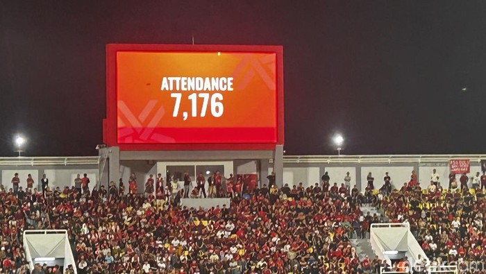 Stadion BJ Habibie 'Bergemuruh'! 7 Ribu Lebih Saksikan PSM Taklukkan CAHN FC!
