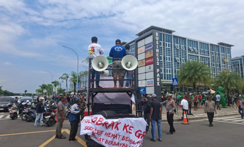 Ojol Makassar Menggugat! Tolak Merger Grab-GoTo