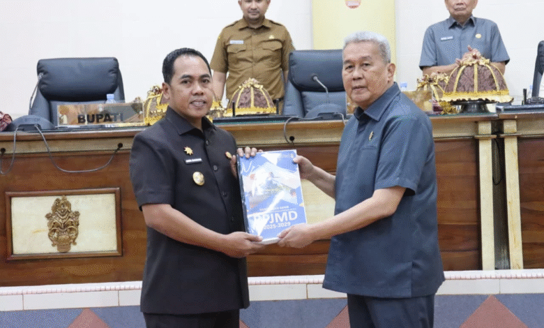 Bupati Wajo Resmi Ajukan RPJMD 2025-2029, Janji Kawal Pemerintahan Lebih Akuntabel!