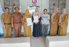 Terobosan Baru Di Wajo, Urus Akta Hingga KK Kini Cukup Lewat Klinik dan Genggaman Ponsel dengan IKD-CARE