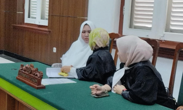 Vonis Kontroversial Mira Hayati: Terbukti Bersalah Namun Hanya 10 Bulan Penjara