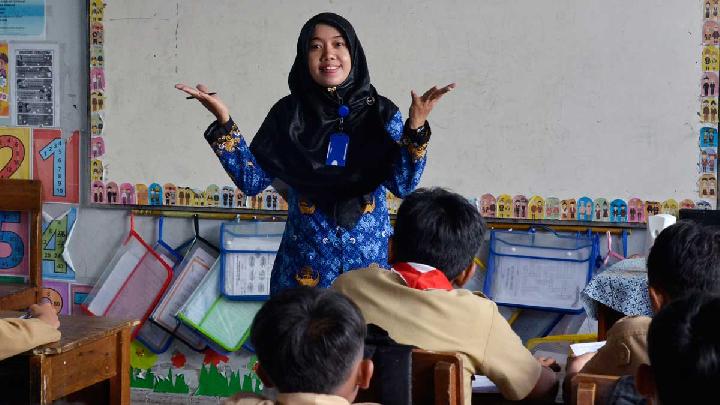 Bantuan Insentif Guru Non-ASN Cair Mulai Agustus 2025, Simak Perubahan Nominal dan Syaratnya