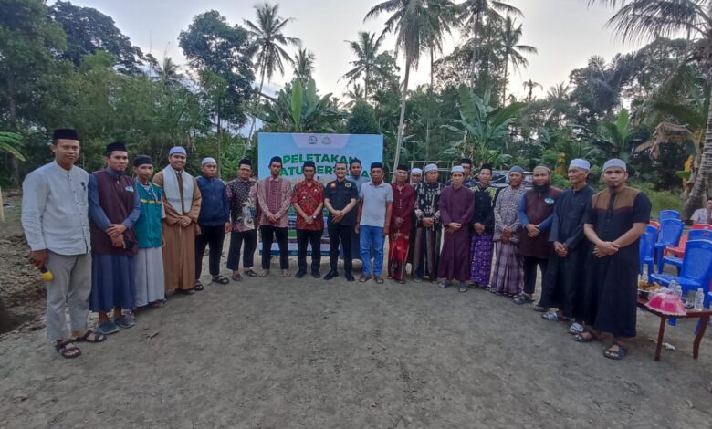 Peletakan Batu Pertama Asrama Pondok Pesantren Al Kautsar Belawa