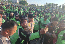 Ajak Ciptakan Makassar Aman, Polda Sulsel dan Ribuan Ojol Gelar Doa Bersama untuk Perdamaian