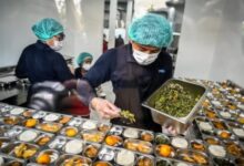 Program Makan Bergizi Gratis Dihujani Kritik: Disebut "Mengatasi Masalah dengan Bikin Masalah Baru"