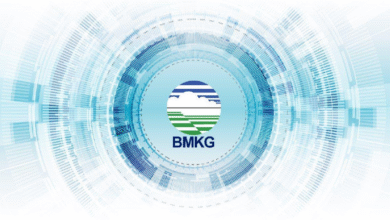 SIAGA! BMKG Tetapkan 10 Provinsi Level Hujan Sangat Lebat 12-14 November 2025, Pulau Jawa dan Sulsel Terancam Banjir-Longsor