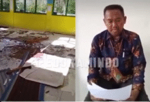 Ironi Pendidikan: Viralkan Atap Sekolah Ambruk Demi Keselamatan Siswa, Guru di Bulukumba Dipaksa Tarik Laporan dan Minta Maaf